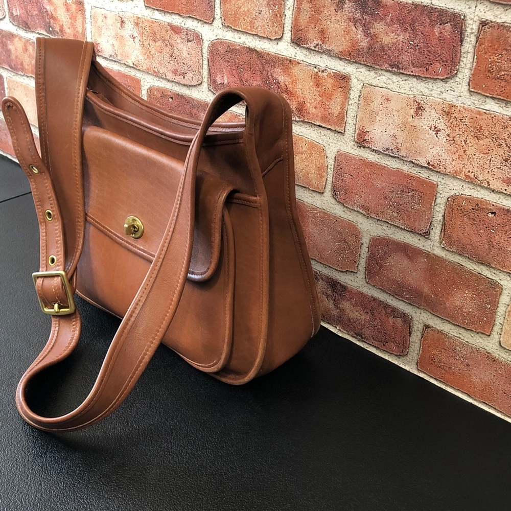 Coach Taft Vintage Bag British Tan USA 1996 #9980 Glovetanned Leather AMAZING - Picture 3 of 17